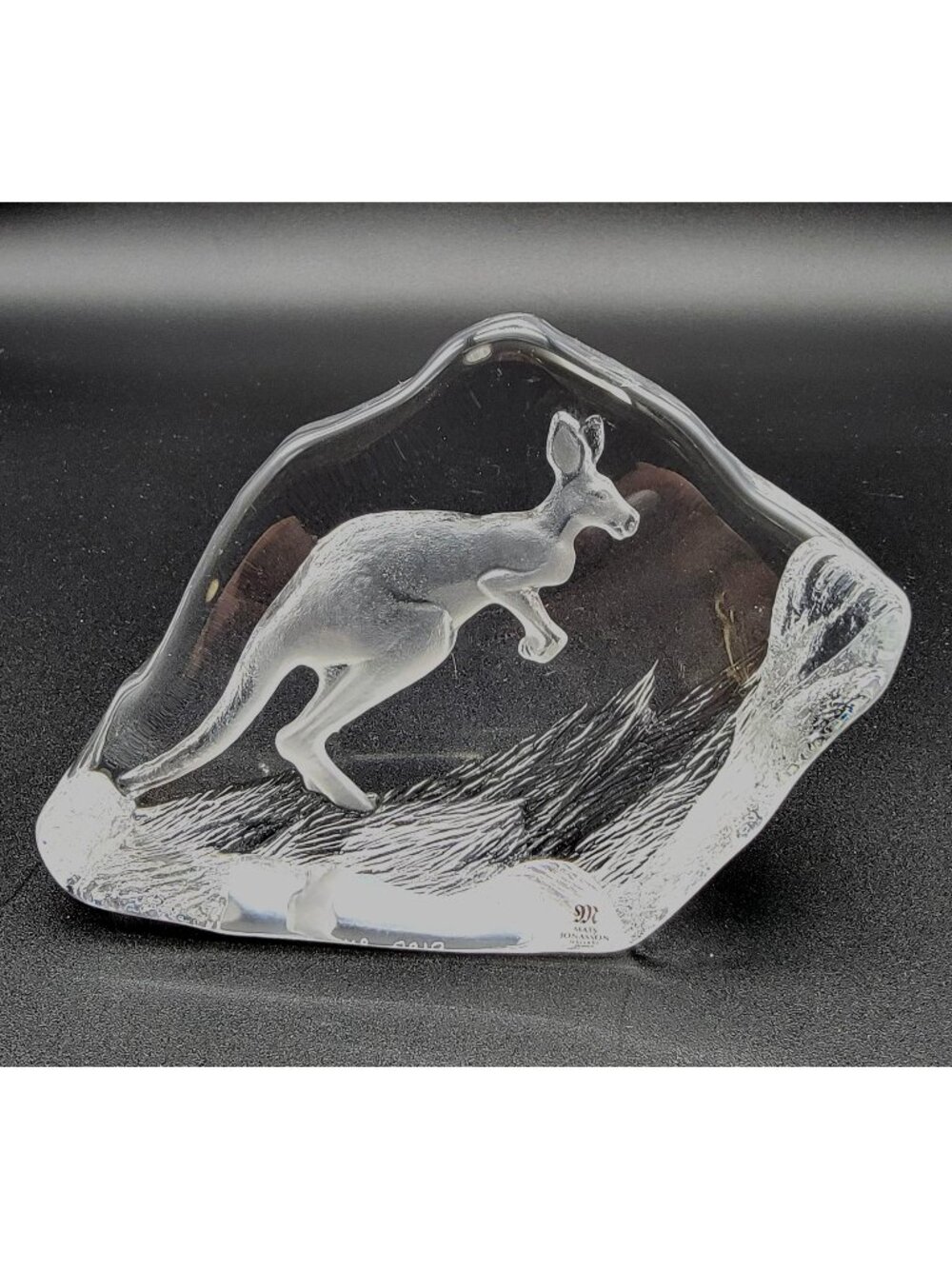 Mats Jonasson Crystal Kangaroo Paperweight Signed Sweden 3613